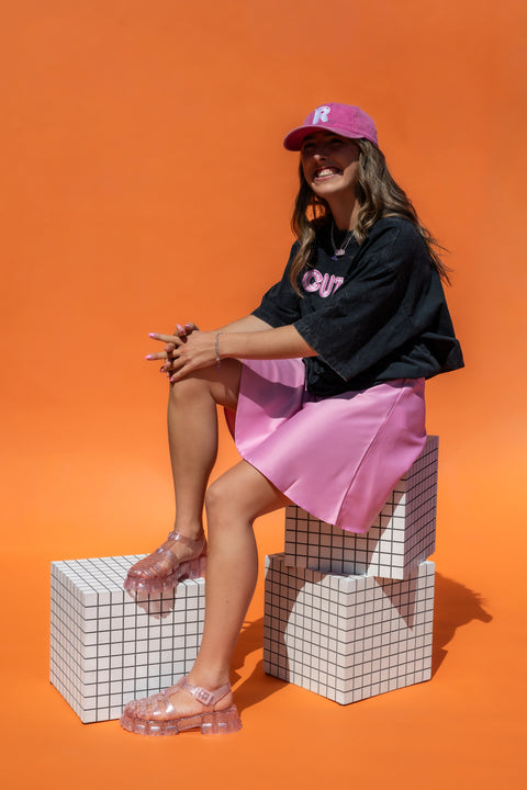 Heads up pink